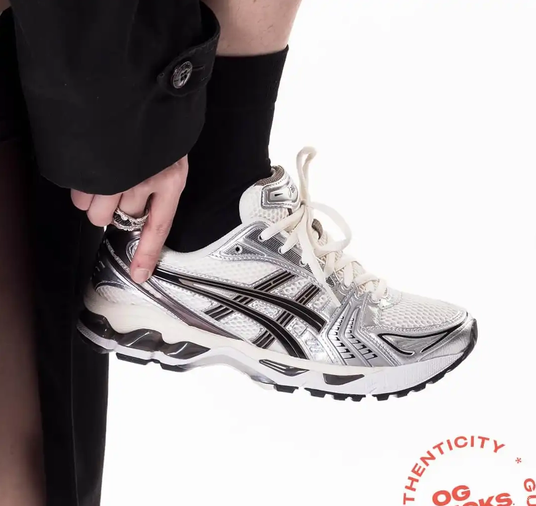 Black Cream Plum ASICS Metallic 14 Gel-Kayano 0531